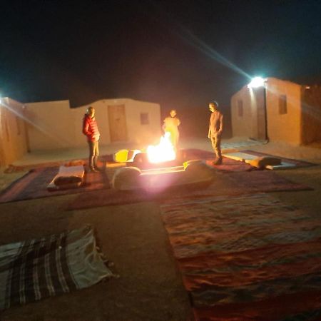 ホテル Sahara Peace Camp ザゴラ エクステリア 写真