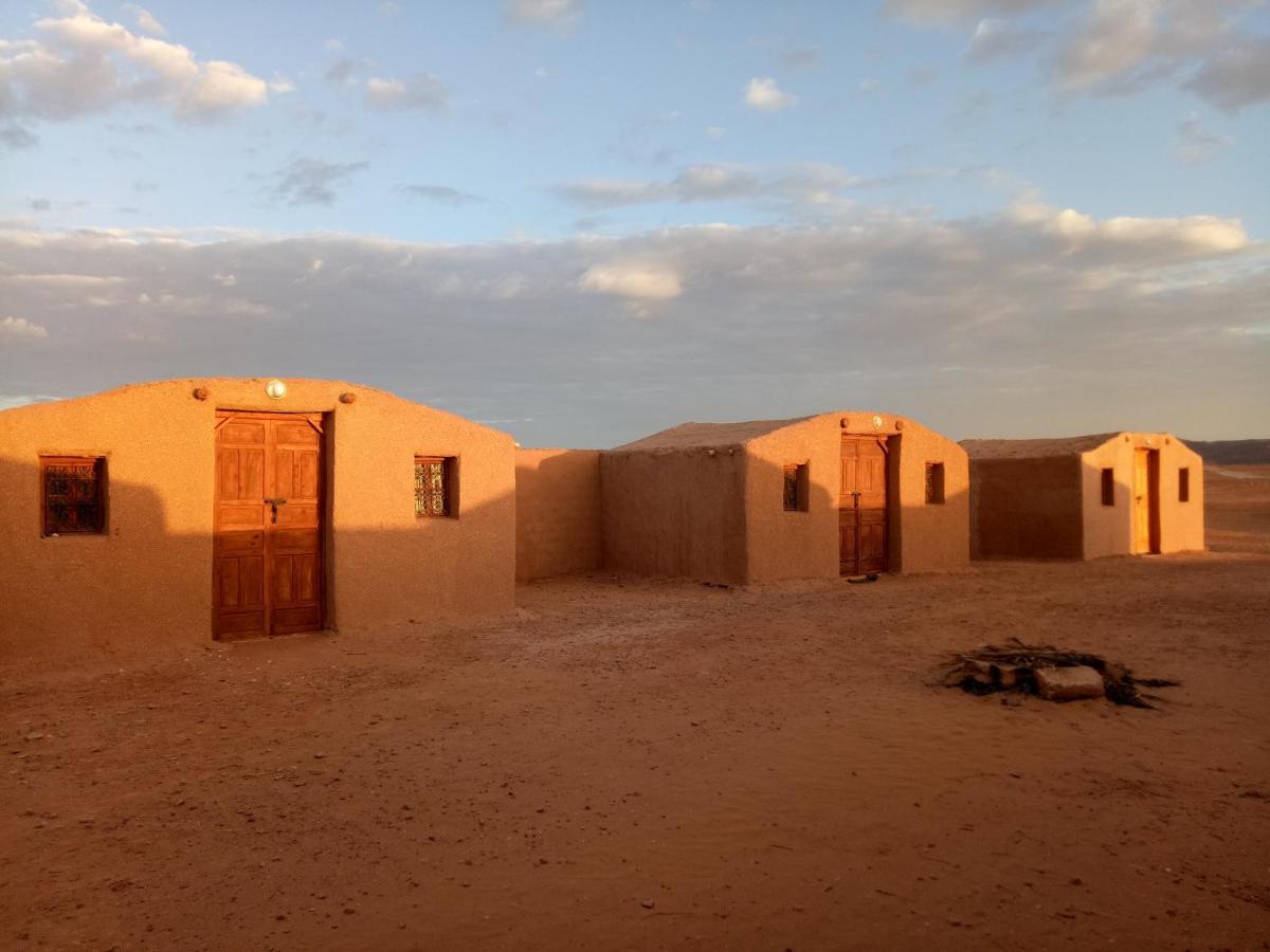 ホテル Sahara Peace Camp ザゴラ エクステリア 写真